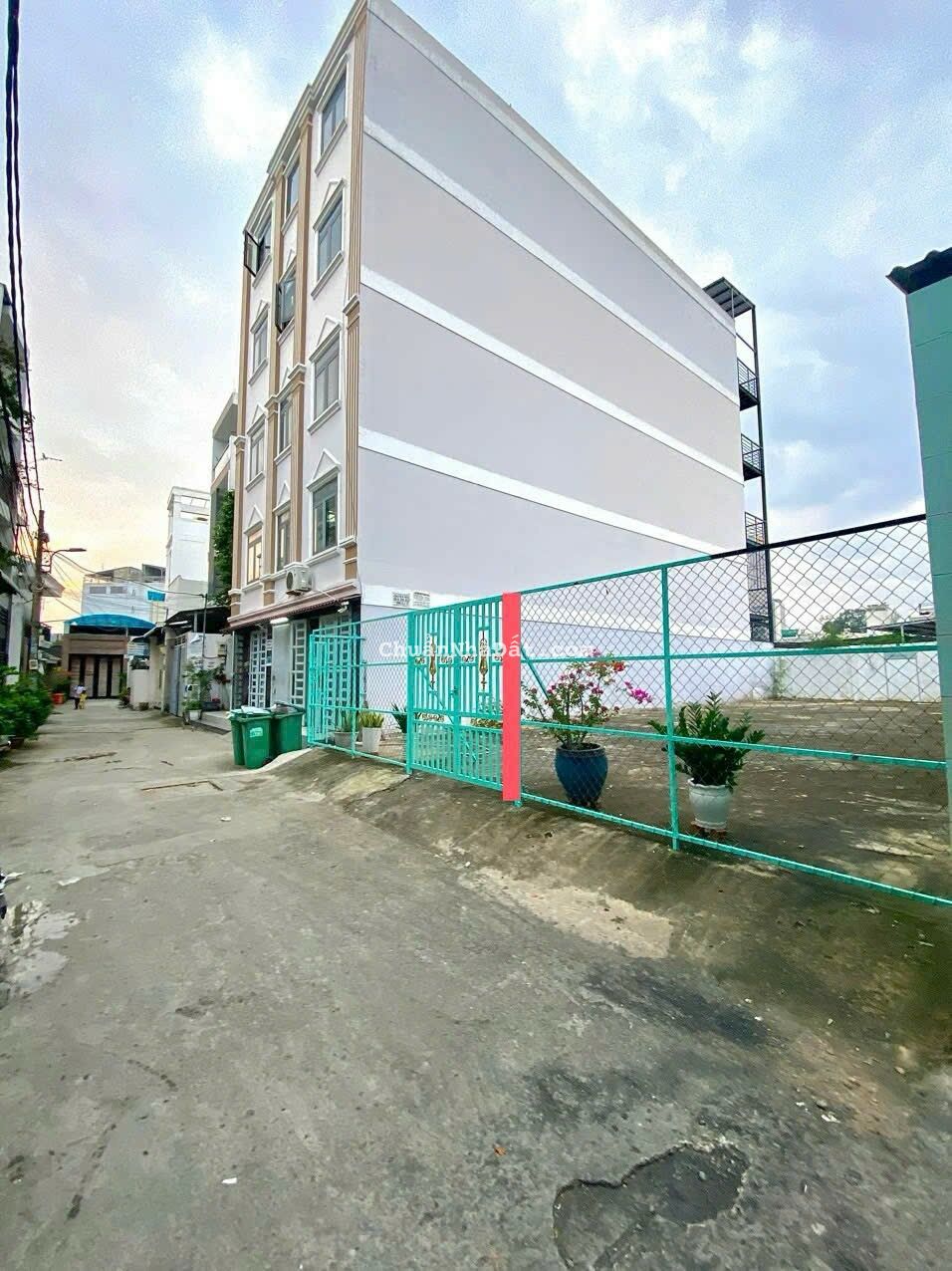 Bán đất thổ cư Hẻm 92/6 Nguyễn Tuyễn P.Bình Trưng Tây Quận 2 cạnh CHDV 5 tầng vị trí đẹp Giá TLcc 