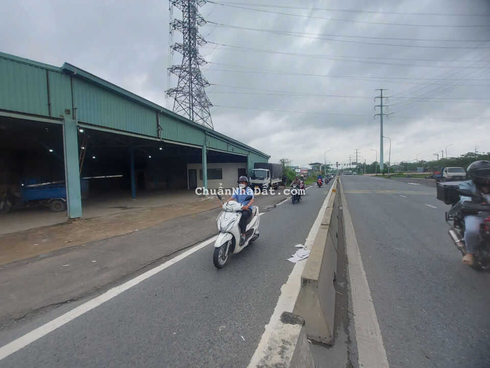 Cho thuê kho mặt tiền Võ Chí Công phường Phú Hữu Quận 9 dt từ 550 - 1000m2, Gia TL 0903034123