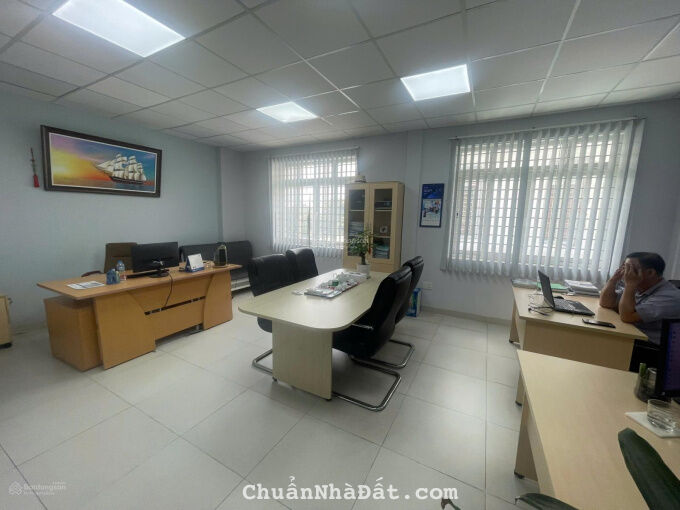 Cho thuê nhà nguyên căn KDC Bắc Rạch Chiếc, phường Phước Long A Q9 ngang 7m nhà 3Lau gần sân bóng Cho thuê nhà nguyên căn KDC Bắc Rạch Chiếc, phường Phước Long A Q9 ngang 7m nhà 3Lau gần sân bóng