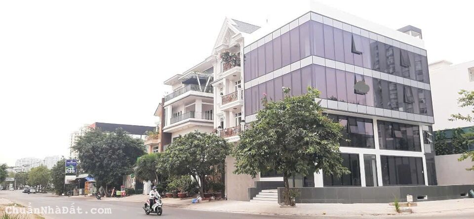 Cho thuê tòa nhà văn phòng sô 154 Cao Đức Lân phường An Phú Quận 2 dt 1000m2 Giá TLcc 0903034123