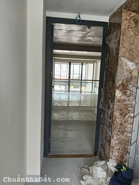 Cho thuê nhà mặt tiền Nguyễn Thị Định Quận 2 Dt 4.7m x 22m Xây Dựng Hầm 6 tầng. Thang máy