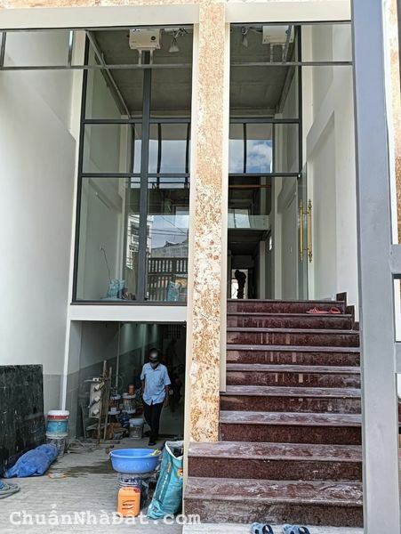 Cho thuê nhà mặt tiền Nguyễn Thị Định Quận 2 Dt 4.7m x 22m Xây Dựng Hầm 6 tầng. Thang máy