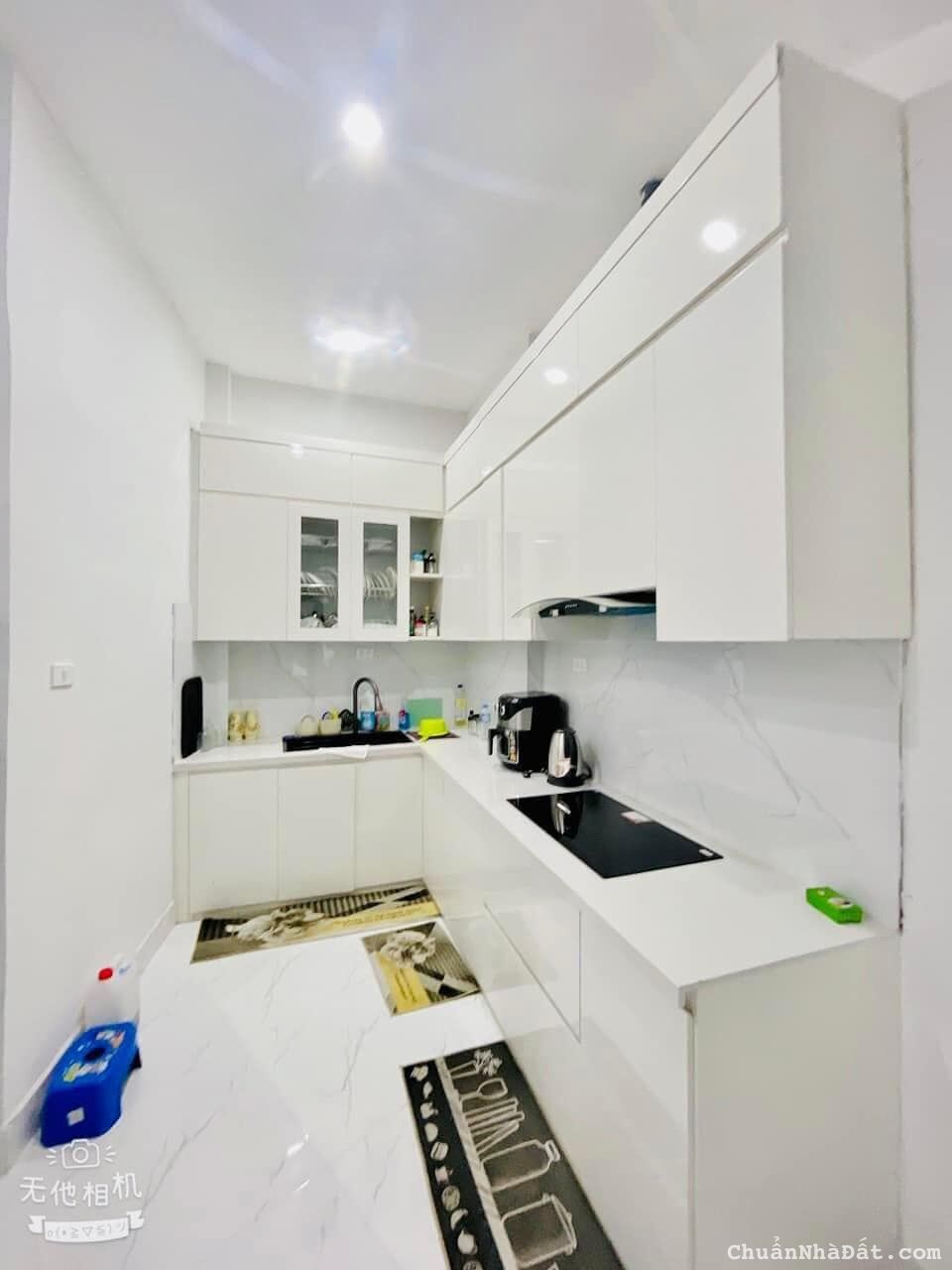 Hiếm ! Nhà Đẹp Bạch Mai, Lõi Hai Bà Trưng, Full Nội Thất, Gần Ô TÔ, 38m2 Giá 5 Tỷ  