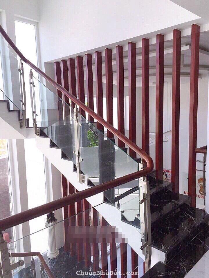 Bán biệt thự sân vườn p17 gò vâp