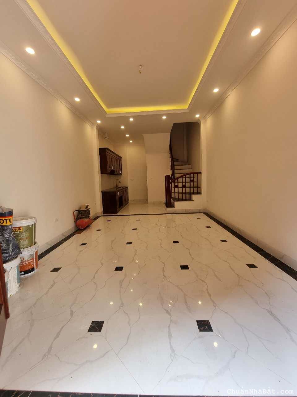 🏡 **BÁN NHÀ TẠI THƯỢNG THANH - 5 TẦNG - 34M2 - NGÕ THÔNG - GẦN TRƯỜNG HỌC CẤP 1, 2, 3 -GIÁ 3.35 tỷ