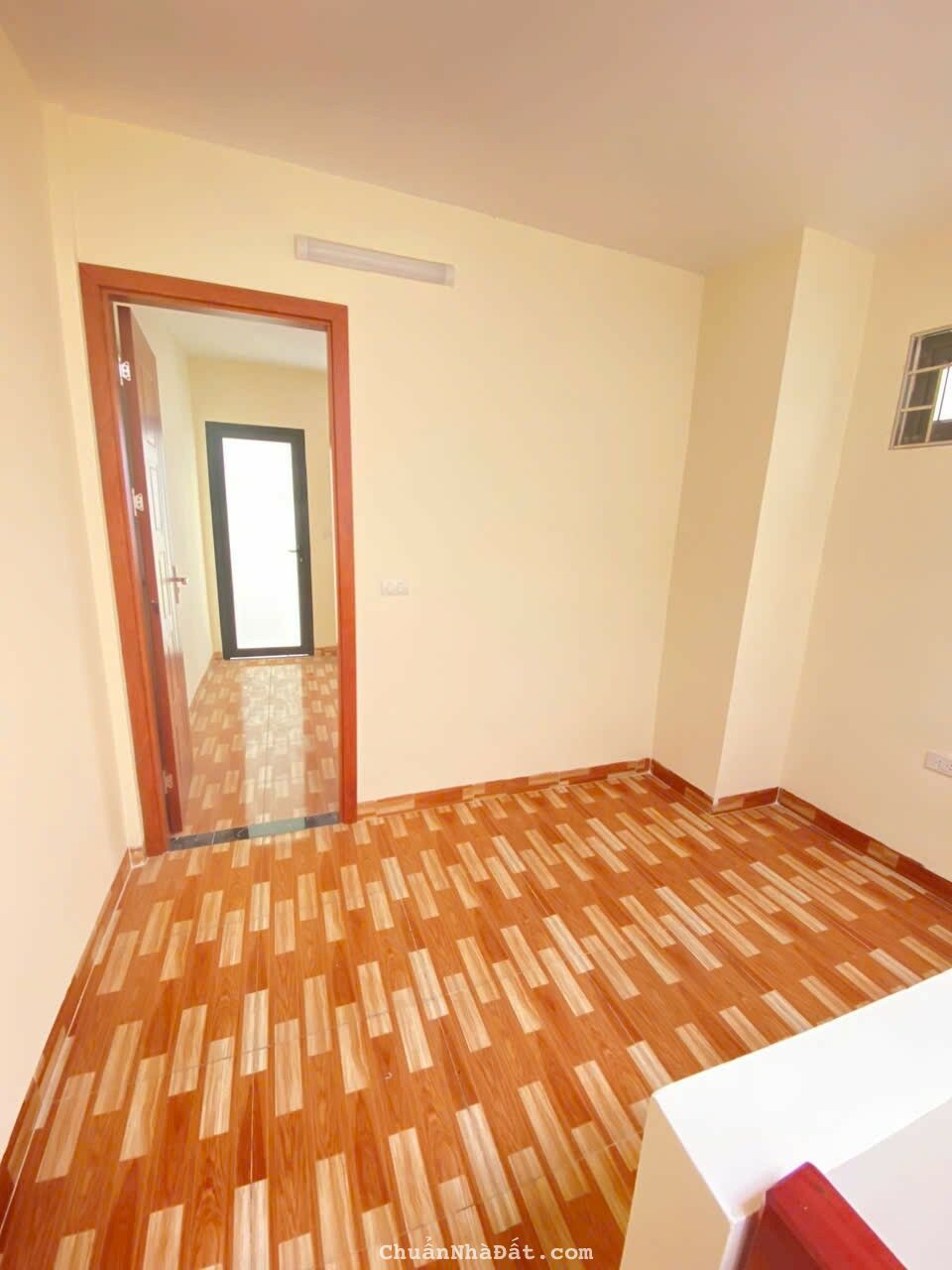 🏠 SỞ HỮU NGÔI NHÀ TẠI ĐÔNG DƯ - TIỆN ÍCH ĐA DẠNG VÀ VỊ TRÍ LÝ TƯỞNG! 🏠 - Diện tích: 36m2, 4.5 tần