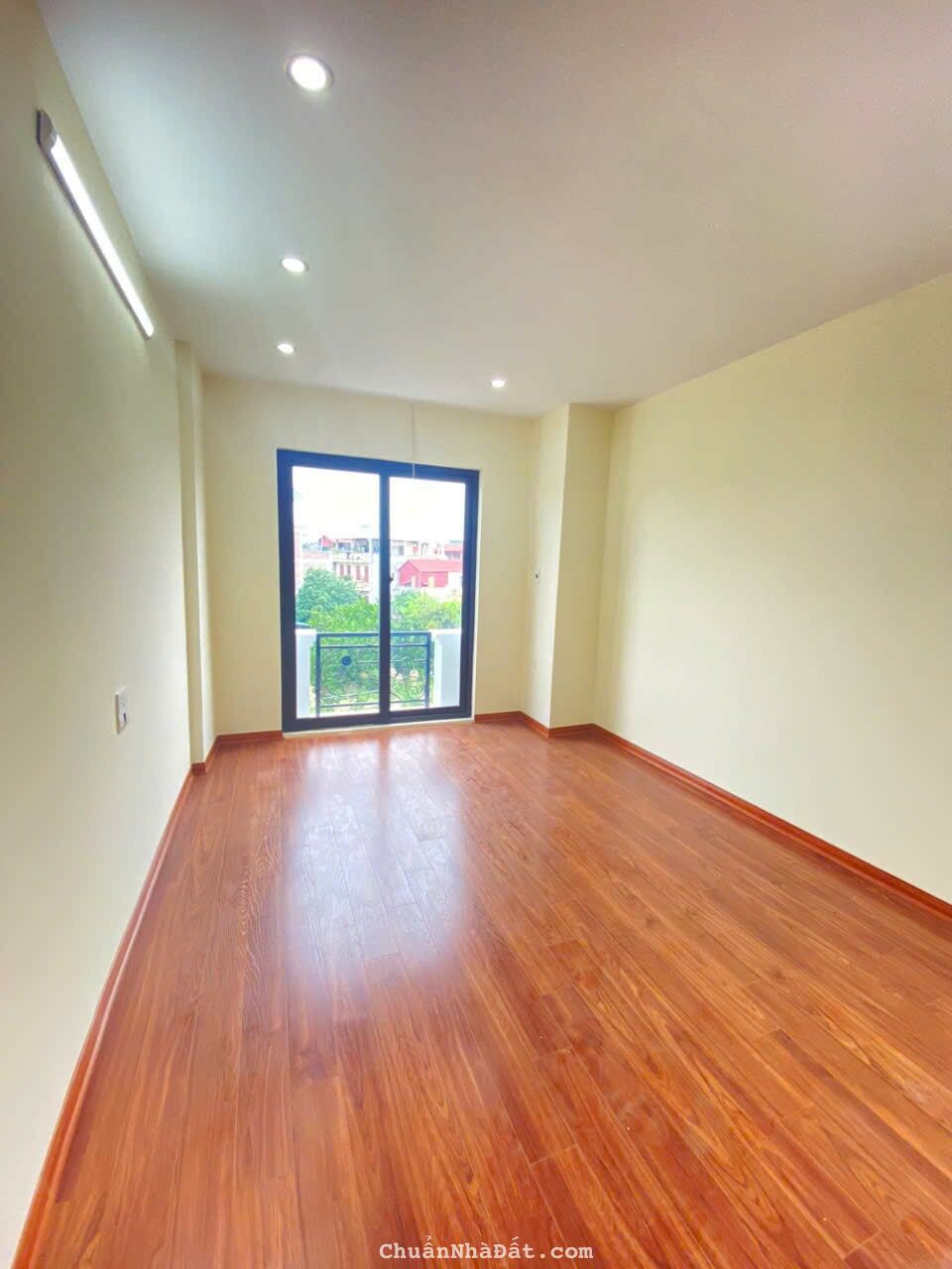 🏠 SỞ HỮU NGÔI NHÀ TẠI ĐÔNG DƯ - TIỆN ÍCH ĐA DẠNG VÀ VỊ TRÍ LÝ TƯỞNG! 🏠 - Diện tích: 36m2, 4.5 tần