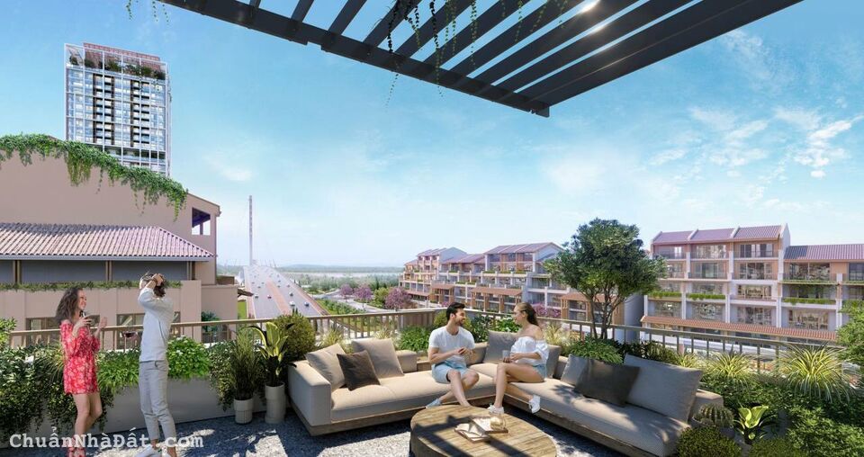 KHOẢNG SÂN XANH GIỮA LÒNG THÀNH PHỐ