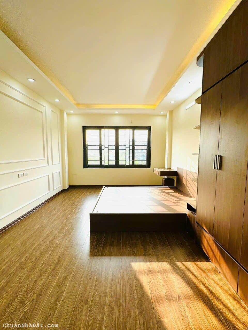 Bán Nhà Đẹp Thạch Bàn Cổ Linh, Ô tô đỗ cửa