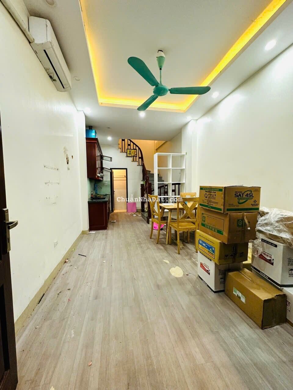 Bán Gấp Nhà Bát Khối Long Biên Trước Tết