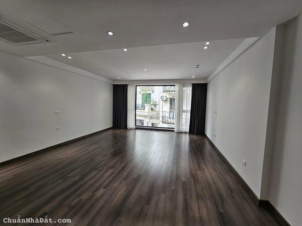 Bán Nhà Thạch Bàn Long Biên 38m2 Lô Góc