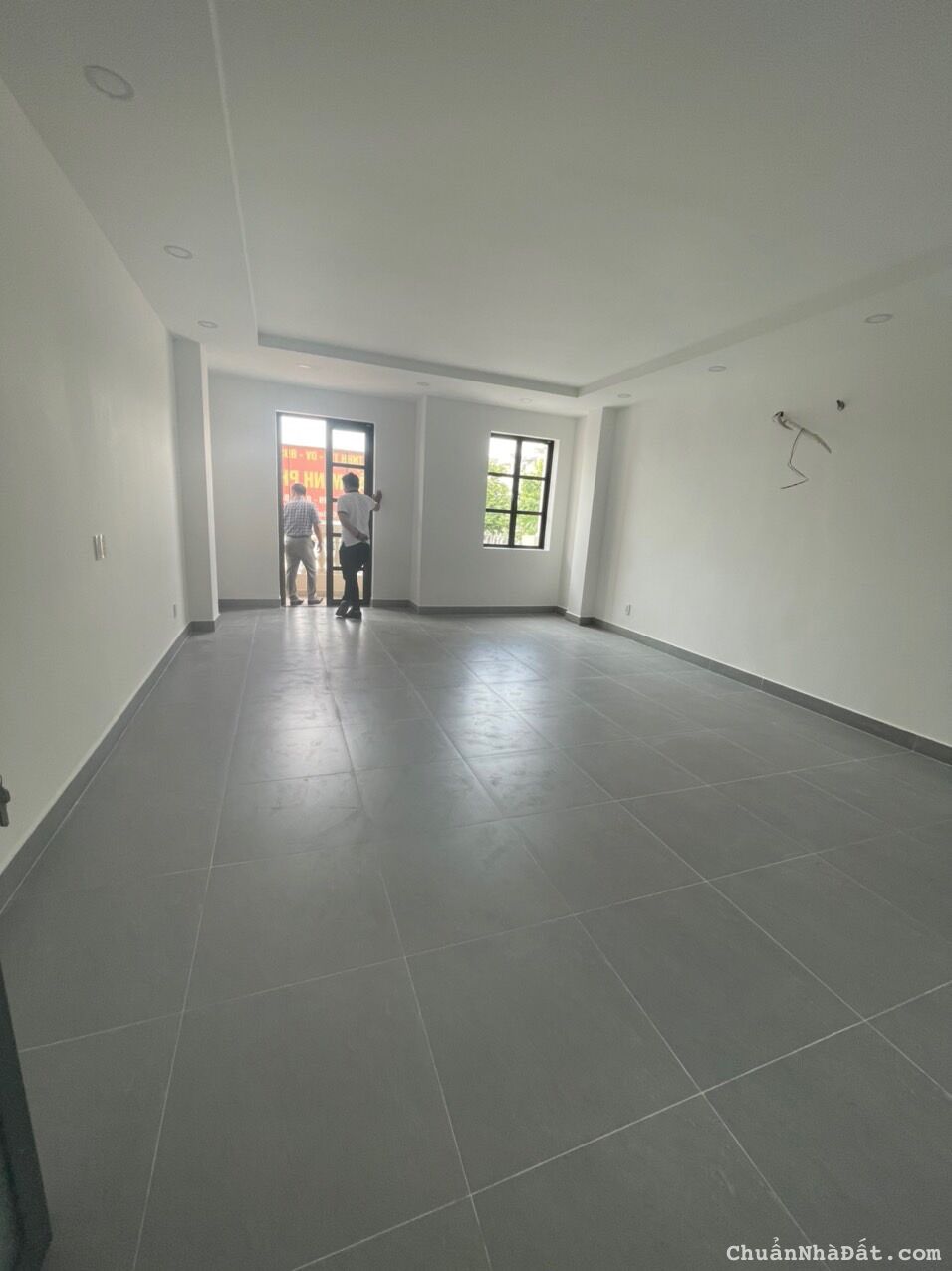 Bán mặt tiền đường số 3 city land park hill đã hoàn thiện,có thang máy đang có hợp đồng thuê 65tr