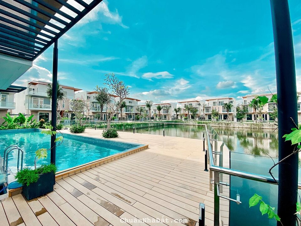 NHÀ PHỐ-SHOP 4PN, DRAGON VILLAGE QUẬN 9, XÂY SẴN, GIÁ TỐT