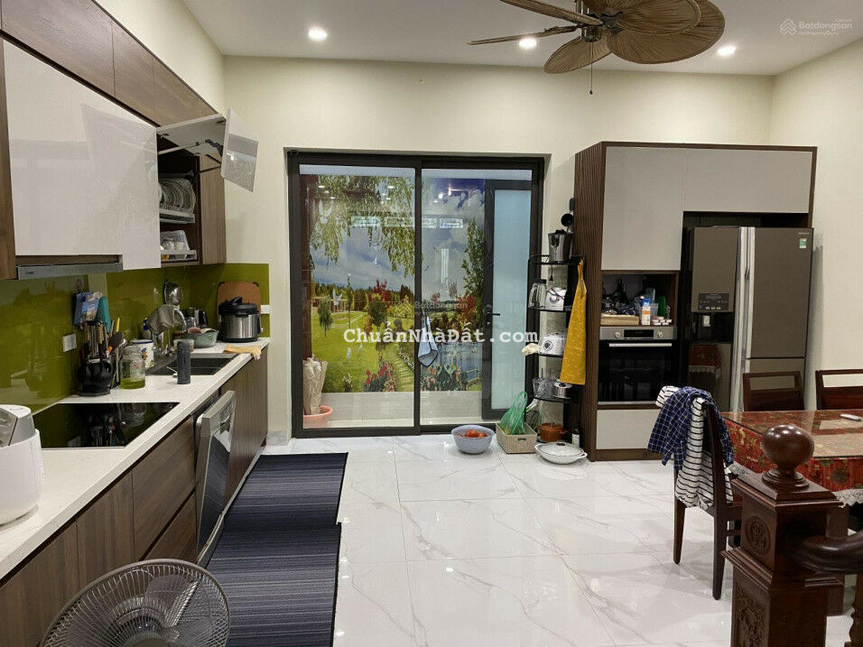 HÀNG NÓNG bỏng tay, bán nhà 4 tầng dịch vụ Mậu Lương giá chỉ 6.X tỷ