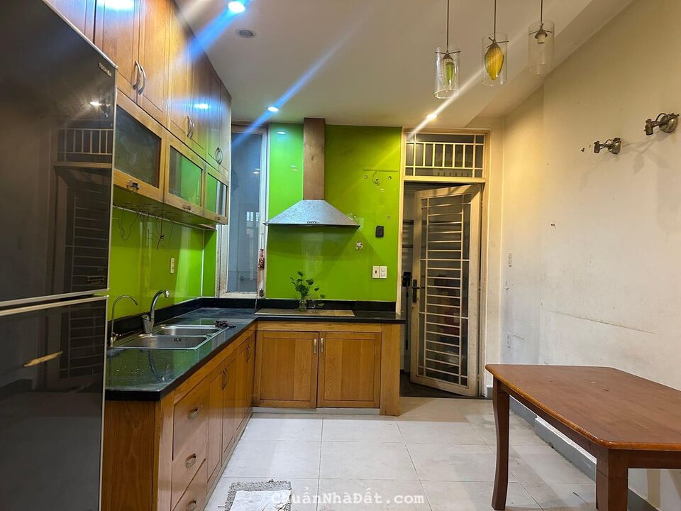 🔥Hàng Nóng Bỏng Tay Vừa Mới Đáp Mặt Tiền Sầm Uất Kinh Doanh Đa Nghề💯