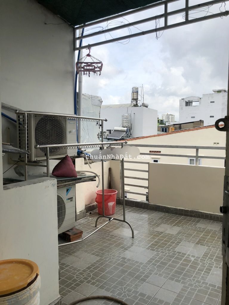 Cho thuê tòa nhà MT  N.V.Đậu,có thang máy TH điện năng lượng mặt trời.