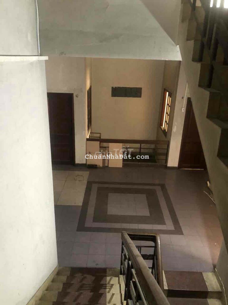 MẶT TIỀN ĐINH BỘ LĨNH - GẦN BẾN XE MIỀN ĐÔNG - HƯỚNG ĐI HÀNG XANH