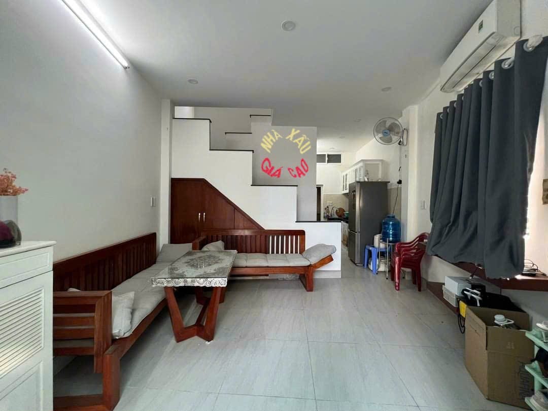 Nhà ngộp chính chủ bảo đảm rẻ nhất khu vực Âu Cơ, P10, Quận Tân Bình