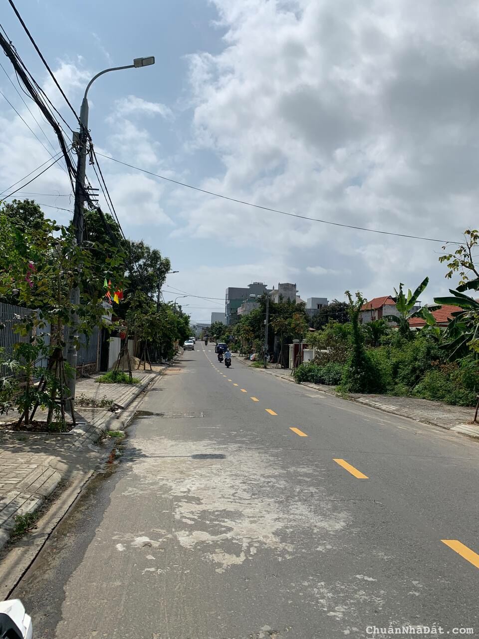 Bán nhà cấp 4 mặt tiền Nguyễn Đình Chiểu, Phường Khuê Mỹ, Ngũ Hành Sơn. đường 7m5 lề 3m. Bán nhà cấp 4 mặt tiền Nguyễn Đình Chiểu, Phường Khuê Mỹ, Ngũ Hành Sơn. đường 7m5 lề 3m.