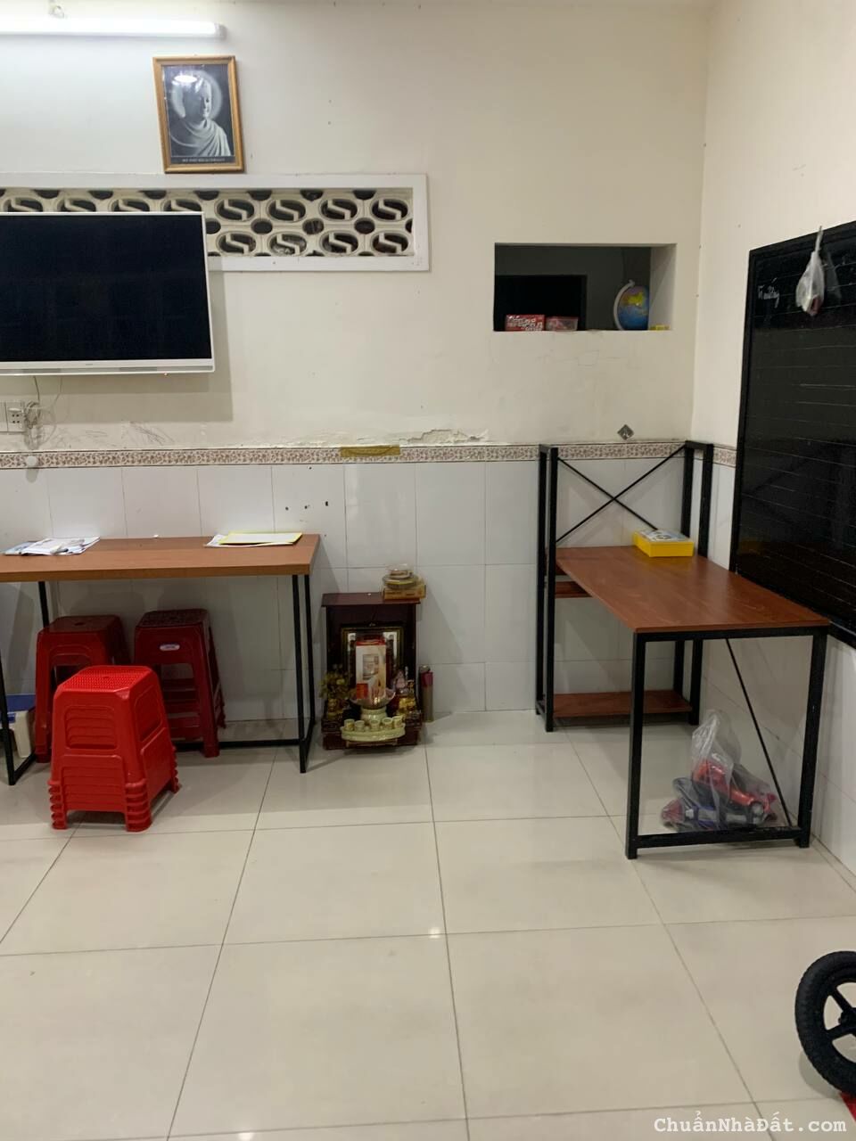 Cần bán gấp nhà mê lửng kiệt ô tô Lý Tự Trọng, Quận Hải Châu.