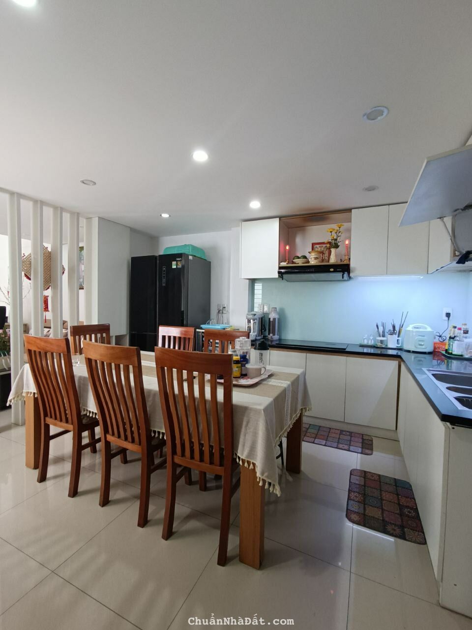 Bán căn nhà 2,5 tầng 2 mặt kiệt đường Núi Thành. P Hoà Thuận Đông. Hải châu. Đà Nẵng Bán căn nhà 2,5 tầng 2 mặt kiệt đường Núi Thành. P Hoà Thuận Đông. Hải châu. Đà Nẵng