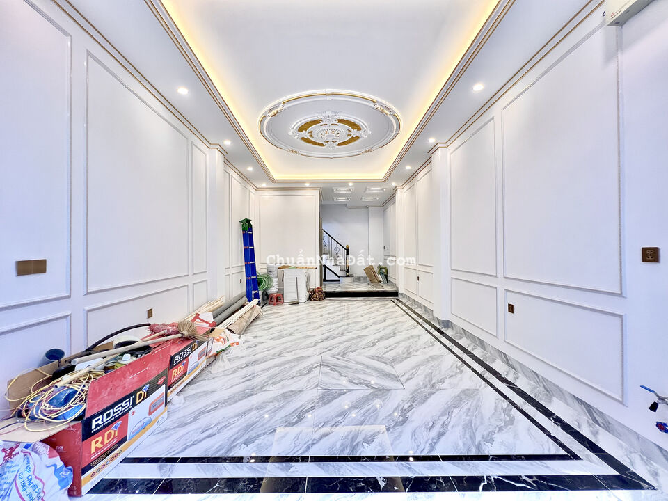 Siêu phẩm nhà phố Thụy Khuê, ô tô vào tận nhà, 7 tầng có thang máy DT 52m2, cách mặt phố 10m Siêu phẩm nhà phố Thụy Khuê, ô tô vào tận nhà, 7 tầng có thang máy DT 52m2, cách mặt phố 10m