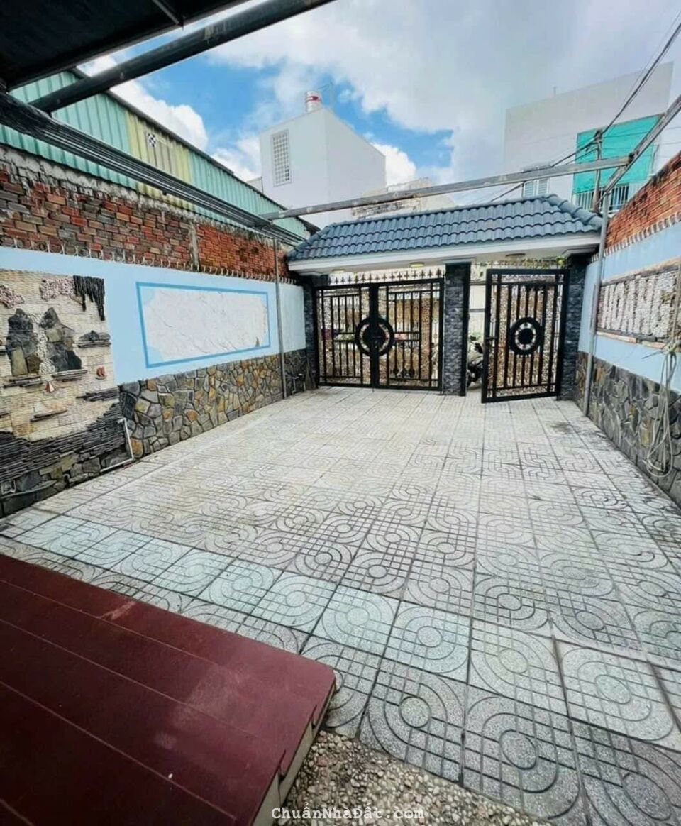 Chủ gửi: Cho thuê nhà đẹp 14 triệu mặt tiền Phạm Ngọc Hưng