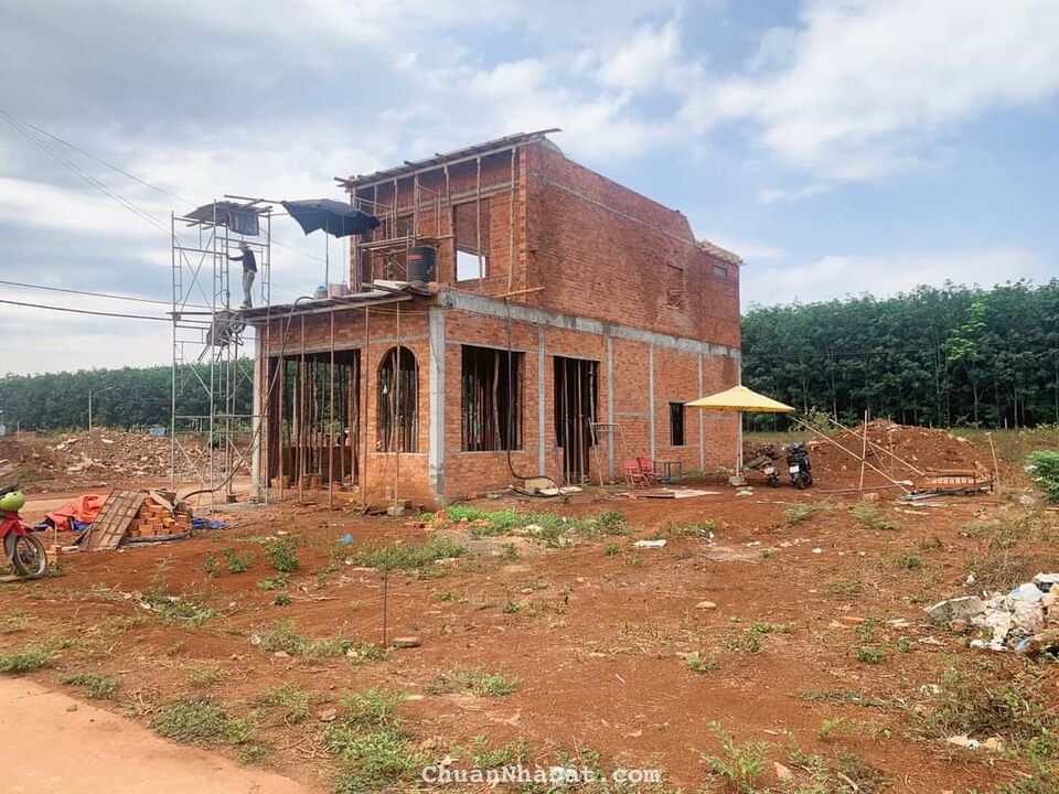 Nhà cần tiền bán vài lô đối lưng đường lớn KDC Phú Lộc Krông Năng, Đak Lak