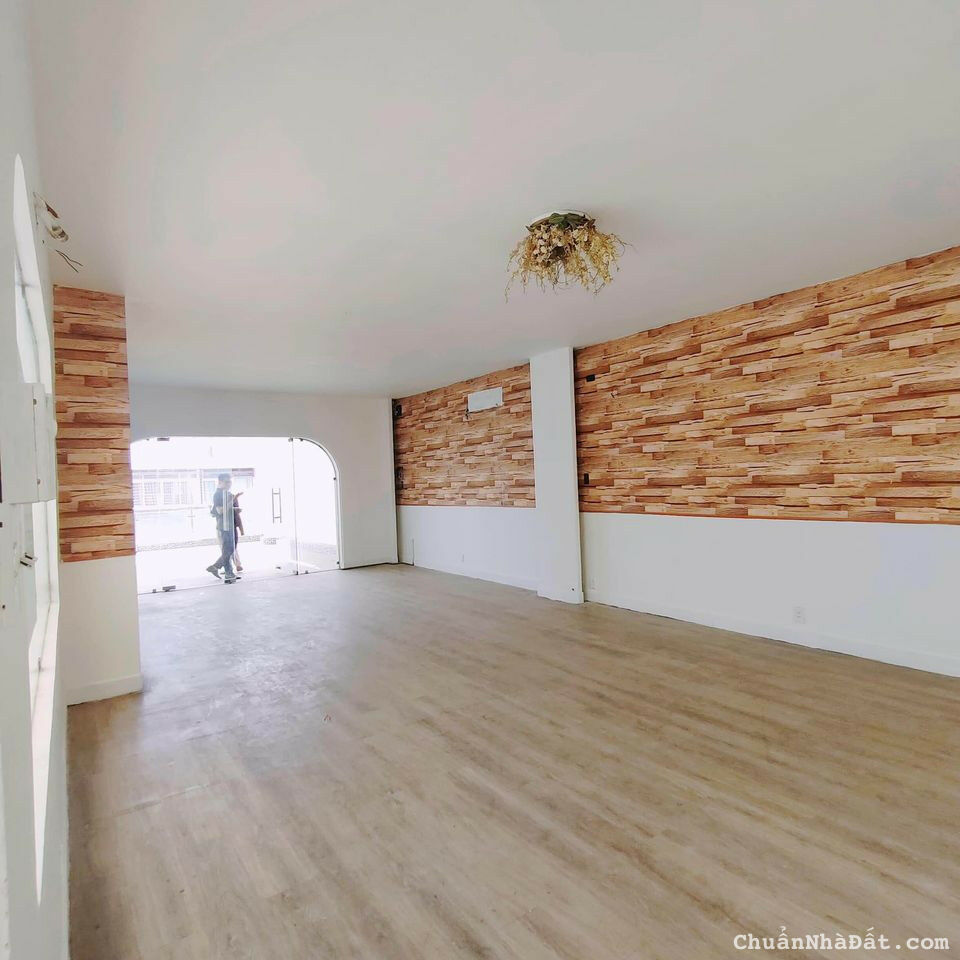 NCC Quận Phú Nhuận, DT 240m, Ngang 6m, trống suốt, KD gần trường học, nhà thờ NCC Quận Phú Nhuận, DT 240m, Ngang 6m, trống suốt, KD gần trường học, nhà thờ