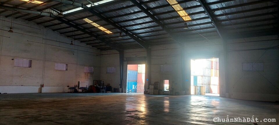 Cho thuê kho xưởng Quốc Lộ 1A, Thủ Đức, DT 1000m2, giá thuê 100k/m2, vị trí mặt tiền đường QL Cho thuê kho xưởng Quốc Lộ 1A, Thủ Đức, DT 1000m2, giá thuê 100k/m2, vị trí mặt tiền đường QL