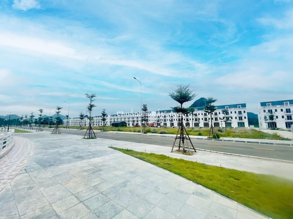 ĐẤT TRUNG TÂM HÀNH CHÍNH HUYỆN, MẶT ĐƯỜNG QL 30M, GIÁ CHỈ HƠN 10TR/M2