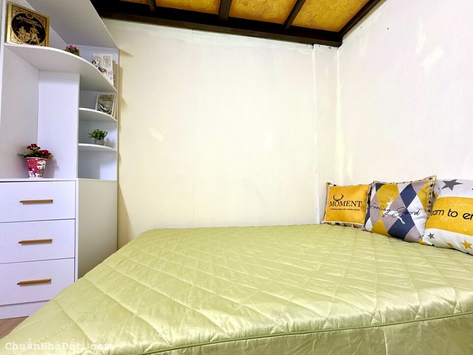 Trung Tâm – Cửa Bắc – Cạnh hồ Trúc Bạch – Nhà đẹp 2 tầng – Mặt tiền 4m –Sổ đỏ - 1.78 tỷ 