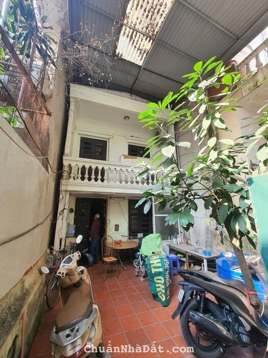 Tây Hồ - Mặt ngõ – Bán đất tặng nhà 2 tầng- Sổ đỏ vuông vắn- 53m- 3.95 tỷ. Tây Hồ - Mặt ngõ – Bán đất tặng nhà 2 tầng- Sổ đỏ vuông vắn- 53m- 3.95 tỷ.