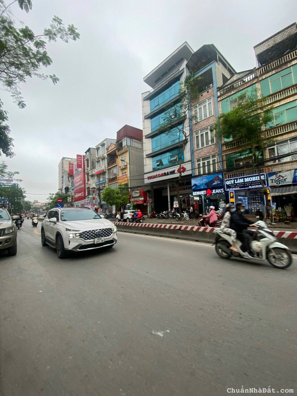 Ngõ 89 Lạc Long Quân - Ô tô đỗ cửa - Thang máy - Nhà đẹp mặt tiền rộng-4.7 tỷ 