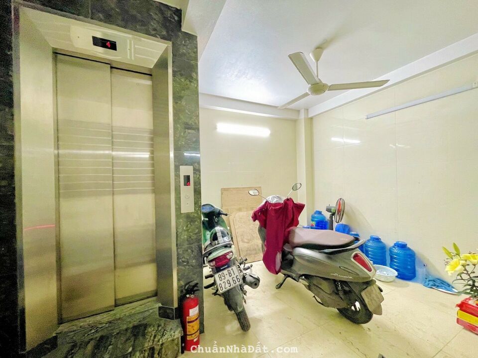 Ngõ 89 Lạc Long Quân - Ô tô đỗ cửa - Thang máy - Nhà đẹp mặt tiền rộng-4.7 tỷ 