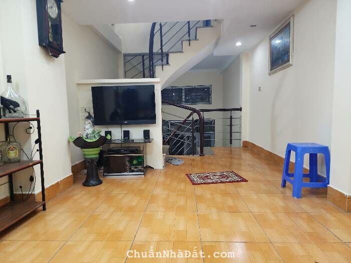 Tây Hồ - Lạc Long Quân-Phân Lô Cán Bộ- Ô tô đỗ cửa –2 mặt thoáng sáng- 3.85tỷ. 