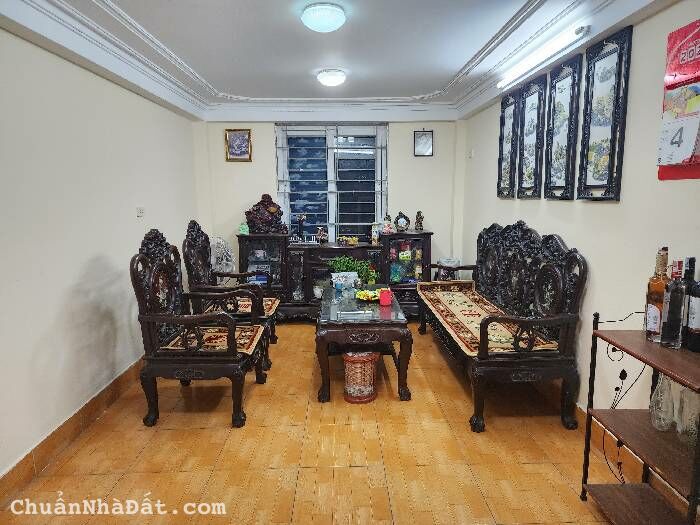 Tây Hồ - Lạc Long Quân-Phân Lô Cán Bộ- Ô tô đỗ cửa –2 mặt thoáng sáng- 3.85tỷ. 