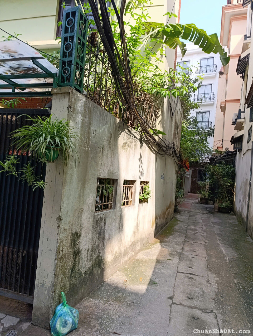 Hiếm -Tây Hồ- Nhà trong ngõ Ô tô tránh- 32m sổ đỏ- 4 tỷ. 