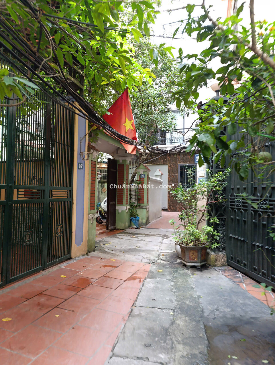 Hiếm -Tây Hồ- Nhà trong ngõ Ô tô tránh- 32m sổ đỏ- 4 tỷ. 