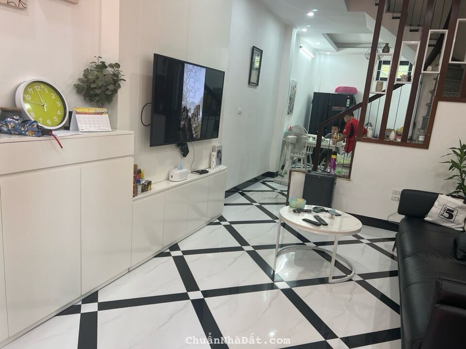 Hiếm–Tây Hồ- Gần Lotte Mall- 4 Tầng mới -4PN rộng rãi –2 mặt thoáng sáng- 4.65 tỷ