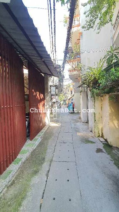 Hiếm- Đầu tư- Đội Cấn- Mặt ngõ  thông- 51m sổ đỏ- Mặt tiền 4.55m - 5 tỷ 