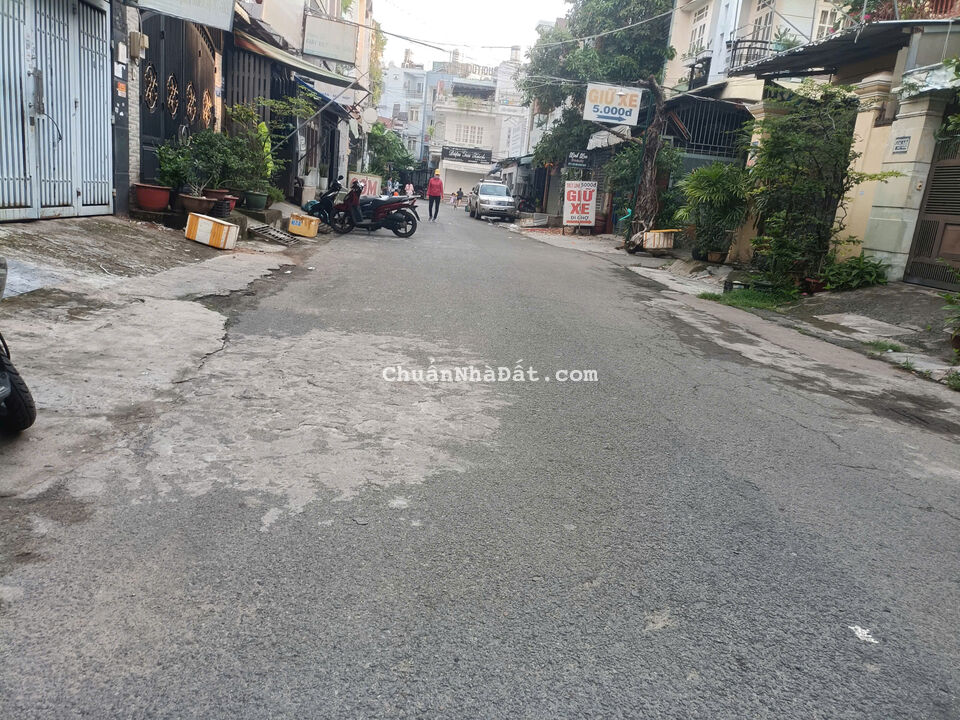 Lô đất trống đường  Quang Trung, P.11, GV. DT: 4,5m x 20m đường 8m thông giá 8,7ty TL 