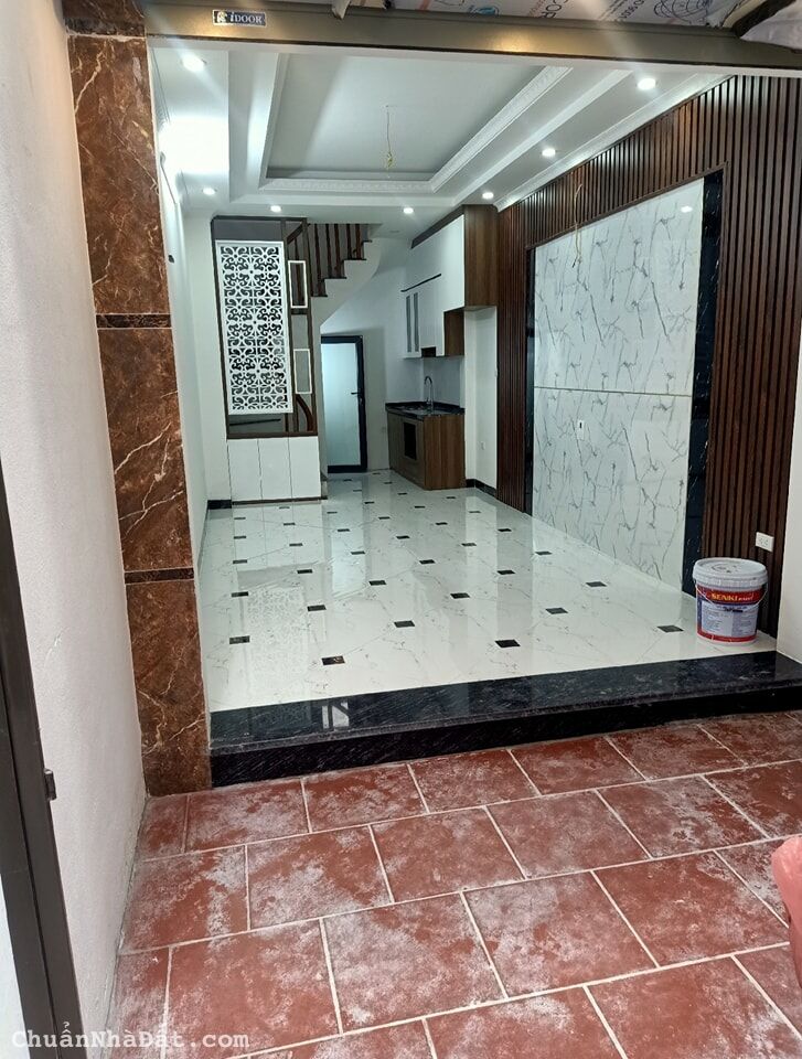 Bán nhà Ngọc Hà 30m 5 tầng ngõ to rộng nhà đẹp ở luôn giá 4.9 tỷ 0878168006