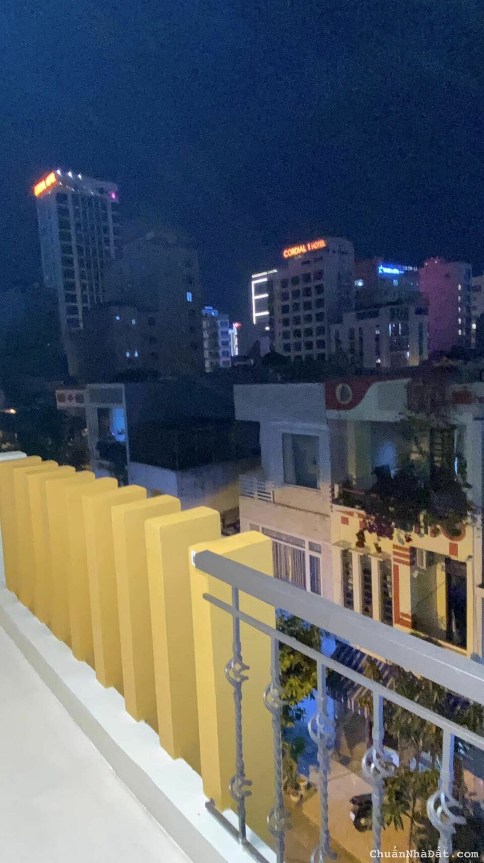 Cho thuê nhà nguyên căn Dương Trí Trạch khu Phạm Văn Đồng - 7PN