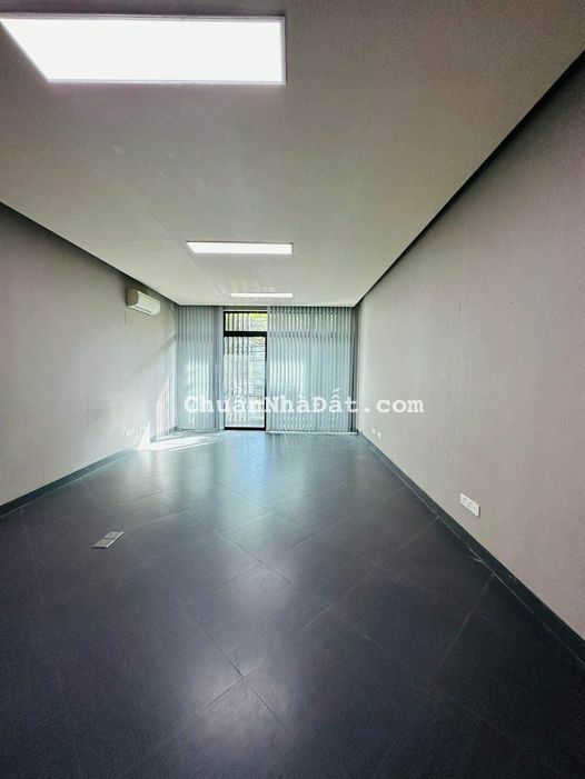 Cho thuê nhà nguyên căn 4 tầng mặt tiền  Điện Biên Phủ , Thanh Khê , đối diện Coopmart