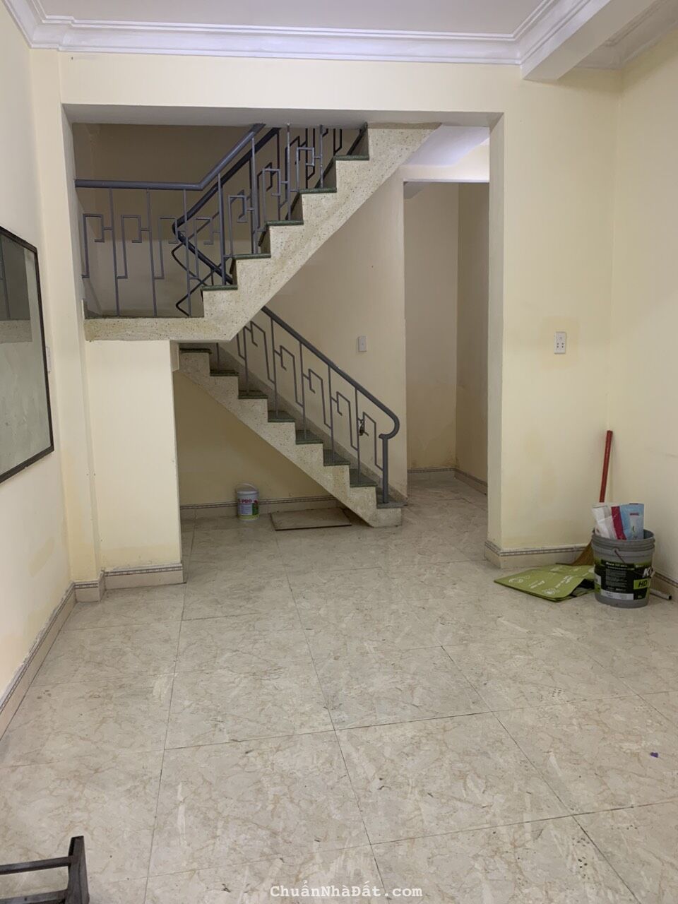 Cho thuê nhà 3 tầng mặt tiền Đống Đa , Hải Châu. Cho thuê nhà 3 tầng mặt tiền Đống Đa , Hải Châu.