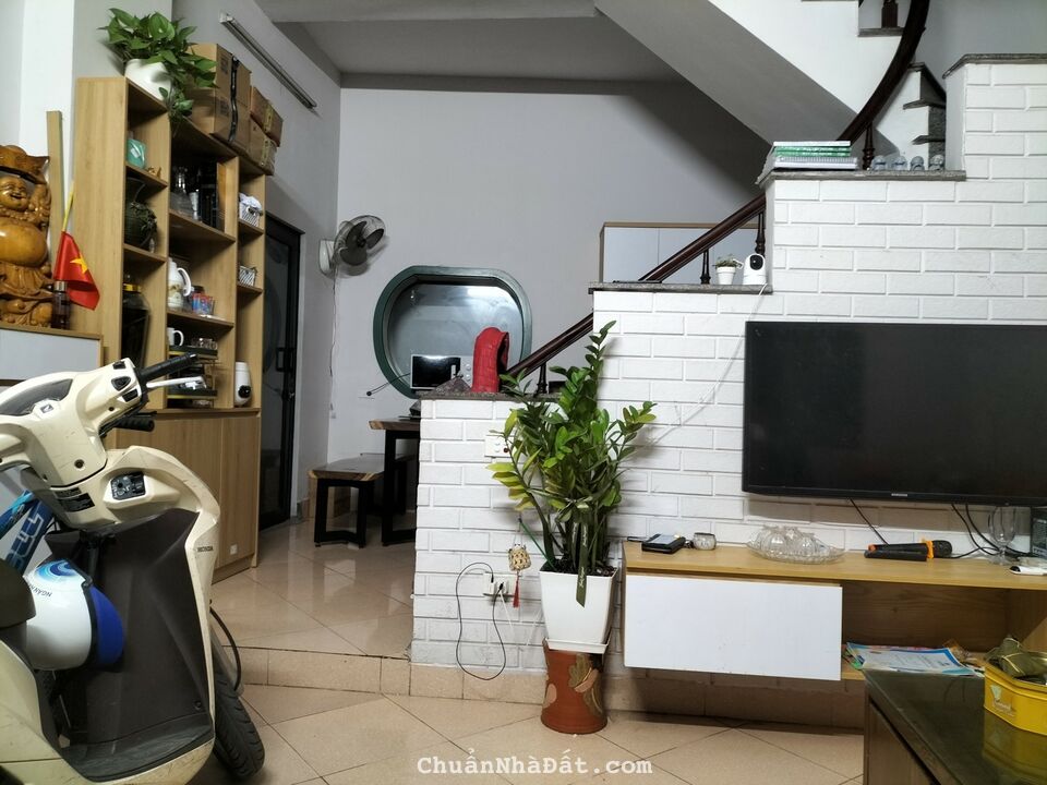 Bán nhà đường Nguyễn Trãi,Thanh Xuân, nhà đẹp, ngõ thông, gần phố, 41m,MT5m, chỉ 4.45 tỷ Bán nhà đường Nguyễn Trãi,Thanh Xuân, nhà đẹp, ngõ thông, gần phố, 41m,MT5m, chỉ 4.45 tỷ