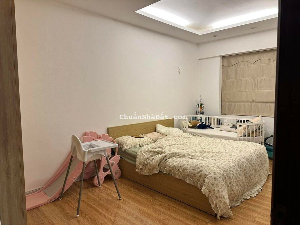 Bán gấp căn hộ Sông Hồng Park View - 165 Thái Hà, Đống Đa, 65m2, 2 ngủ, full nội thất 