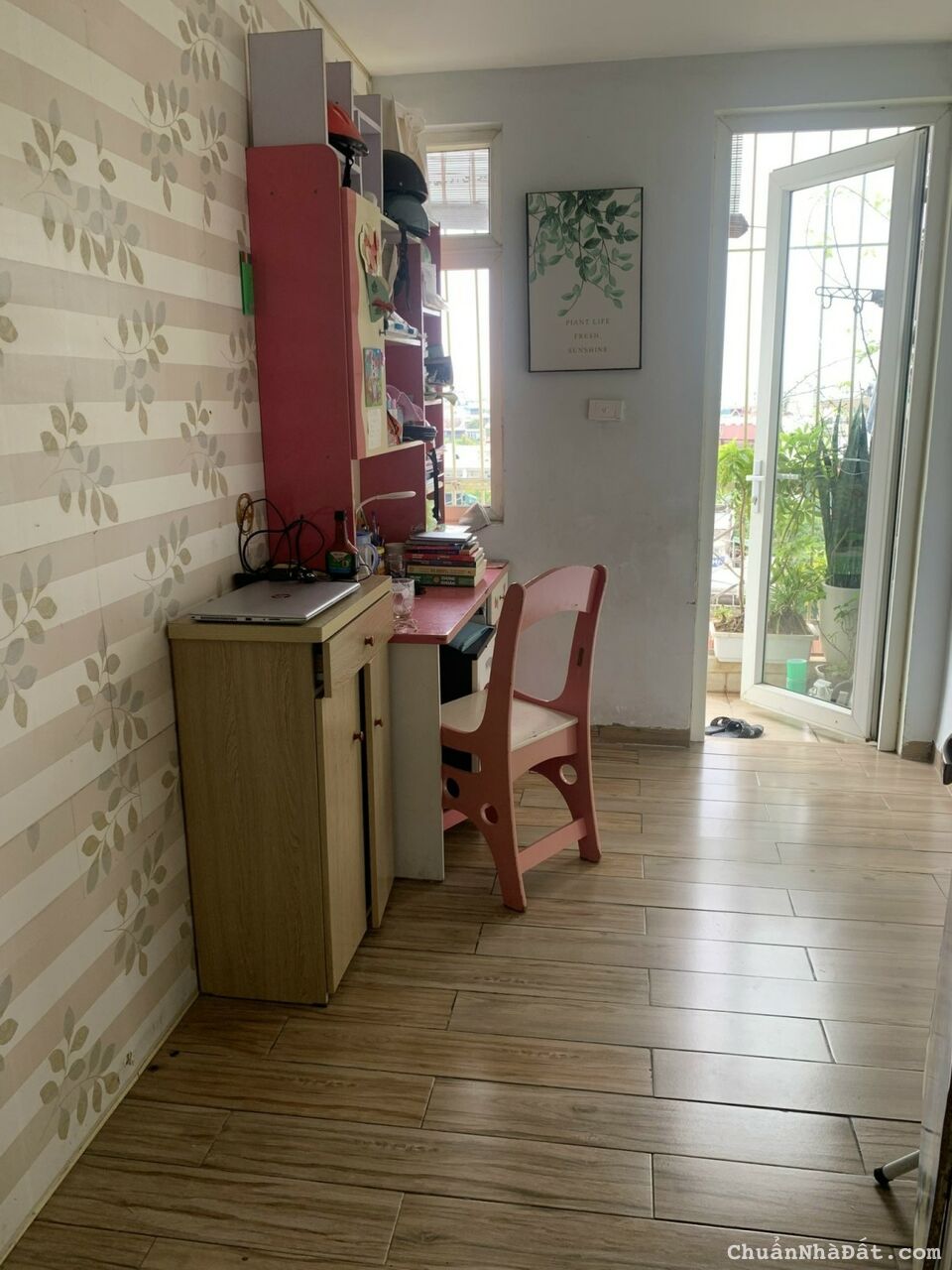 Bán căn hộ chung cư đường Hoàng Đạo Thành, Kim Giang, Thanh Xuân 65m2, 2 ngủ, 2wc, gara ô tô, tha