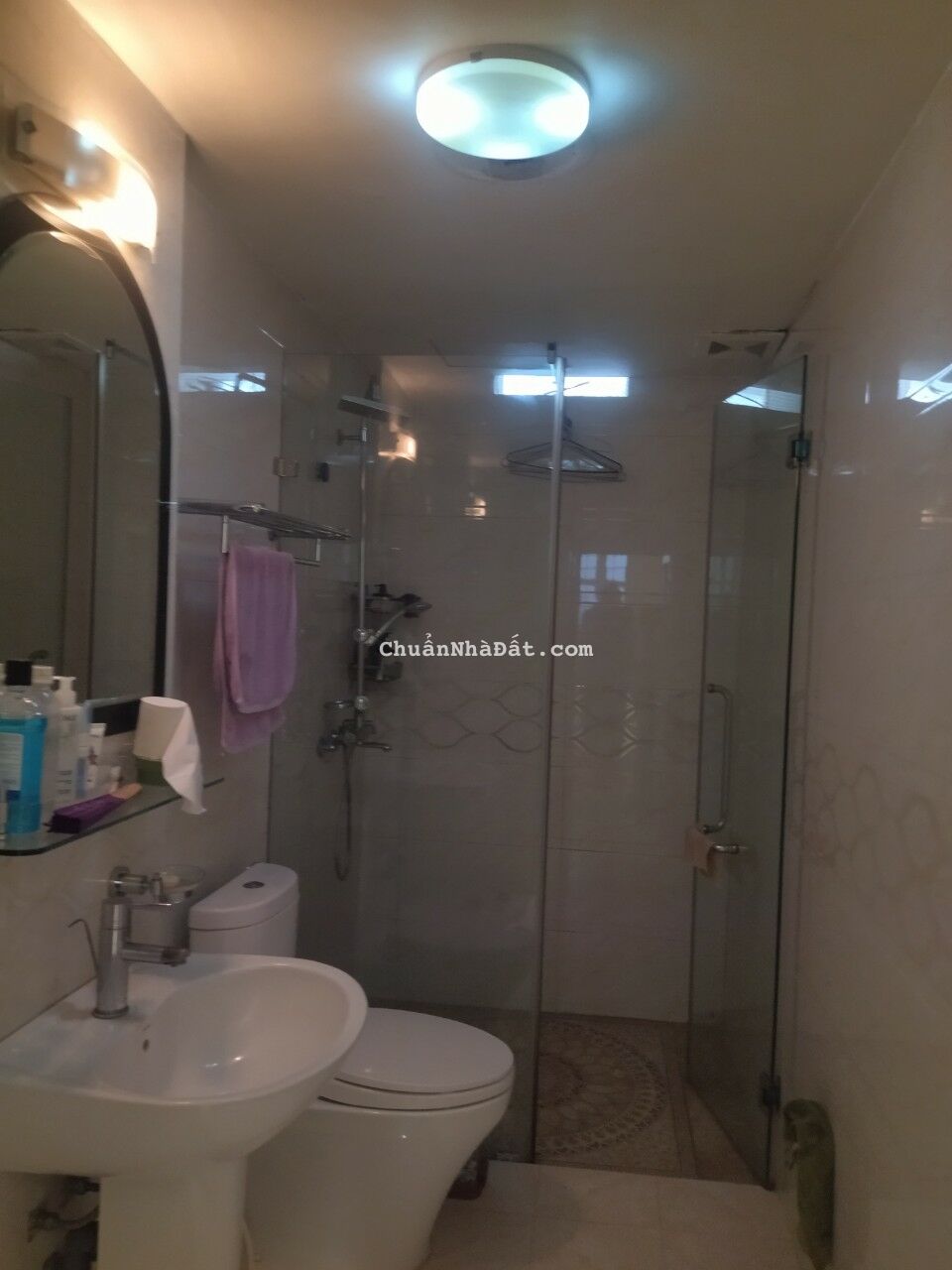 Bán căn hộ tập thể phố Lý Nam Đế, Hoàn Kiếm, 65m2, 2 ngủ, nhà đẹp về ở luôn, gần phố Bán căn hộ tập thể phố Lý Nam Đế, Hoàn Kiếm, 65m2, 2 ngủ, nhà đẹp về ở luôn, gần phố